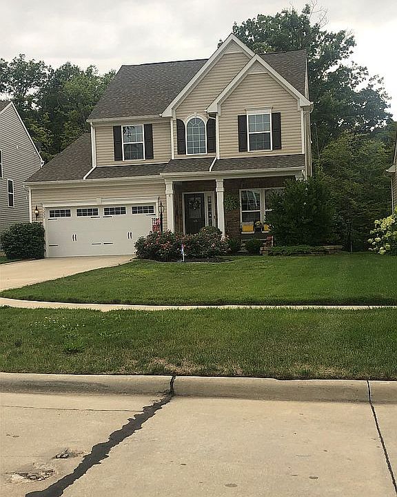 1st image of 3227 Fallen Brook Ln
