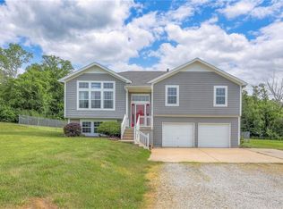 5704 E 198th Cir, Belton, MO 64012