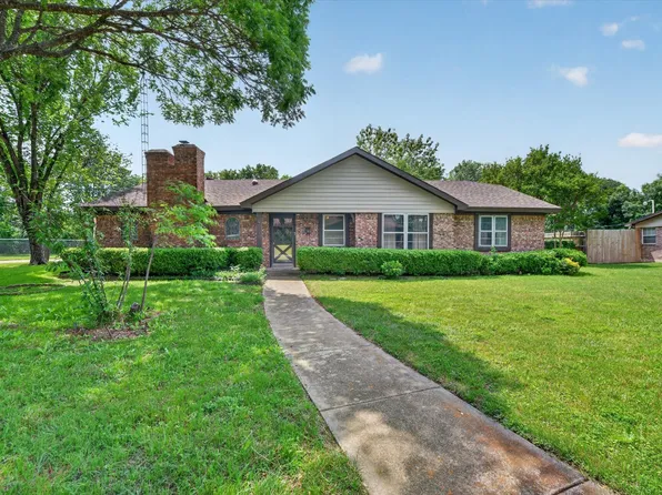 8330 Jerrie Jo Dr, Fort Worth, TX 76180