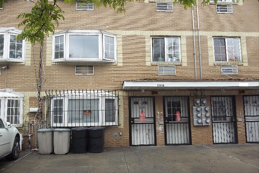 1st image of 2541B Grand Ave #B