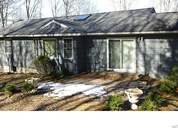 3rd image of 14 Meadowlark Dr