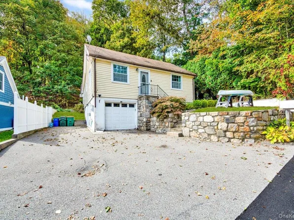 13 Sunset Hill Road, Putnam Valley, NY 10579