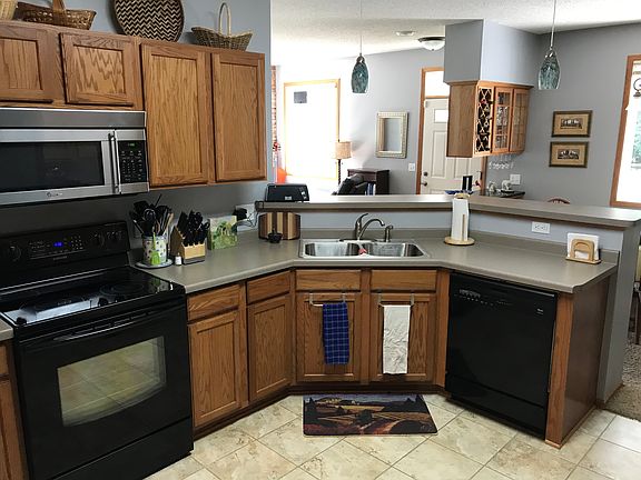 4th image of 13377 Europa Ct N Unit 10