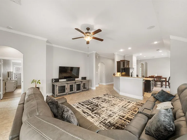 9534 Knox Prairie Ct — Photo 19