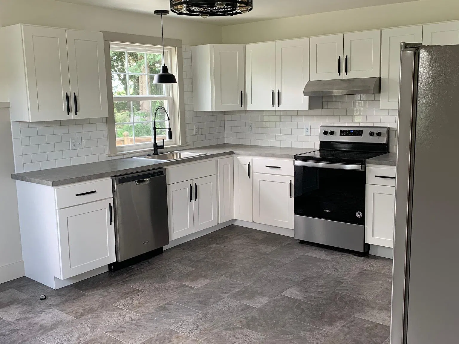 1301 Benner Pike — Photo 3