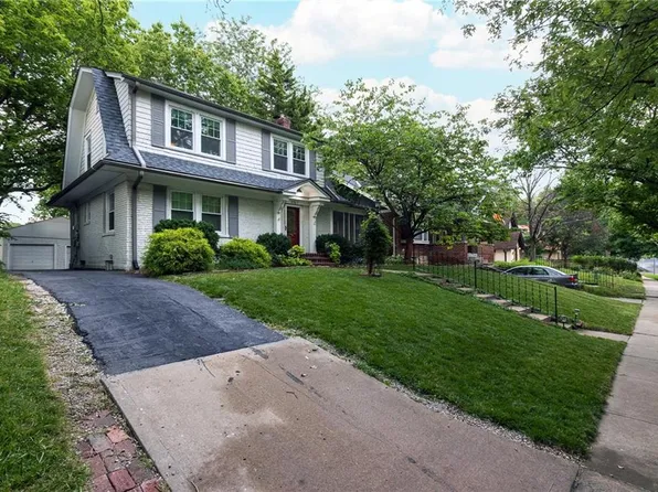 6707 Linden Rd, Kansas City, MO 64113