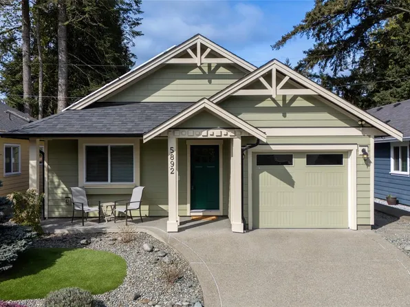 5892 Stonehaven Dr, Duncan, BC V9L 0A5