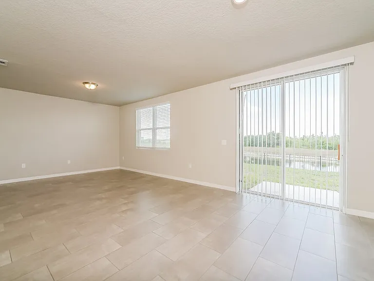 1142 Oak Valley Dr — Photo 6