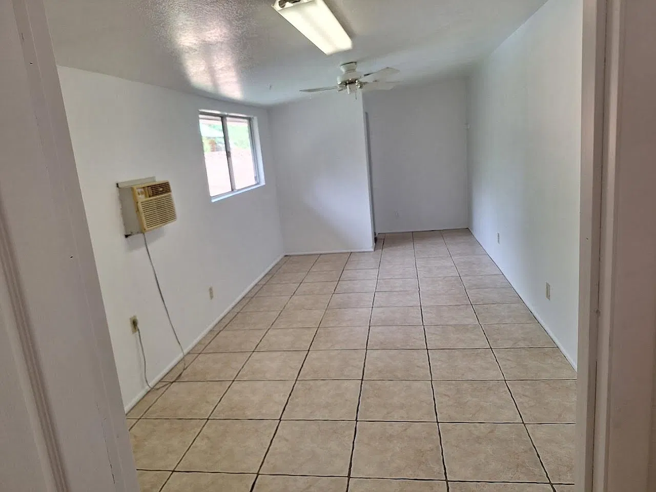 3 bed, 2000 sqft, $2,500 — Photo 4