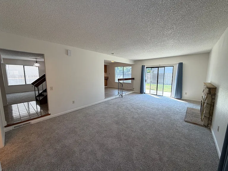 872 Shellwood Way — Photo 17
