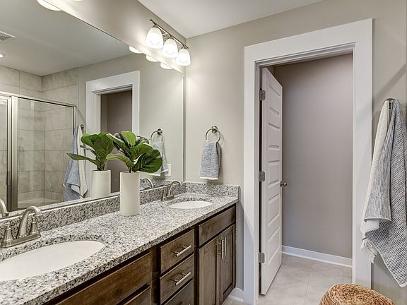 5th image of 1425 Vanner Ct Lot 416