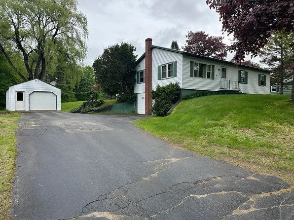 114 Summit Avenue, Farmington, ME 04938