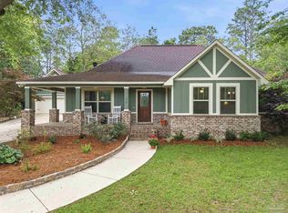 978 Candy Ln, Cantonment, FL 32533