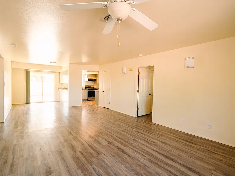 Soaring Heights Davis Monthan Air Force Base Housing — Photo 19