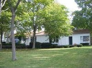 73 Lakeshore Dr, Auburn, NY 13021