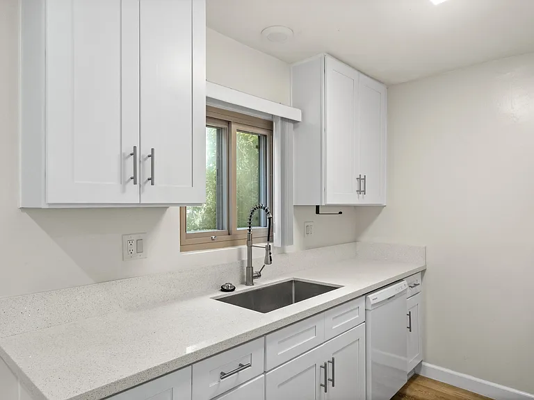 640 Imperial Ave #1 — Photo 10