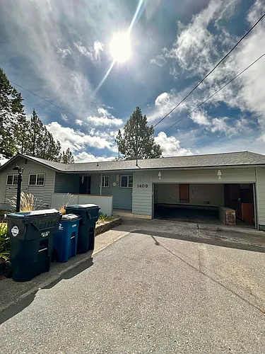 1409 NW Portland Ave Photo 1