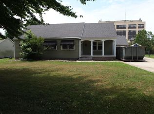 610 Maple Dr, Springdale, AR 72764