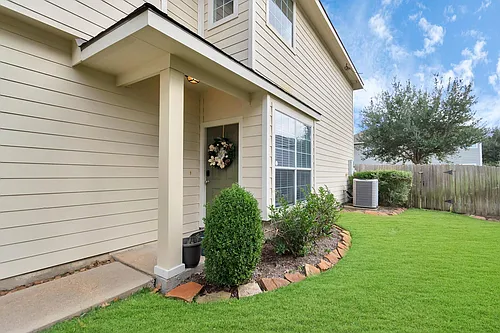 25251 Bentley Glen Ln Photo 1