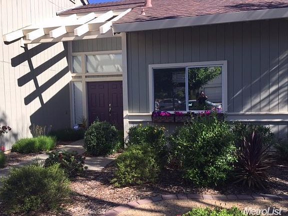 2nd image of 2787 Brentwood Pl