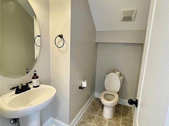 4th image of 517 Royal Birkdale Dr