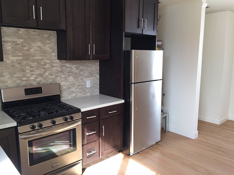 1st image of 62 Oakwood St APT 3