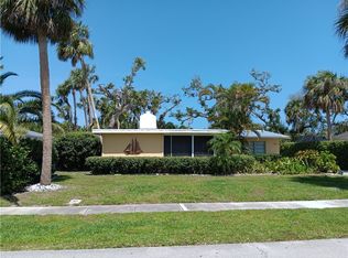 735 Dahlia Ln, Vero Beach, FL 32963