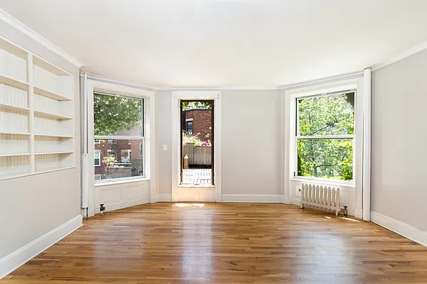 Sold by Compass | media 21