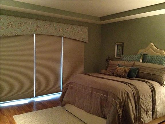 5th image of 4308 Hartwood Cir