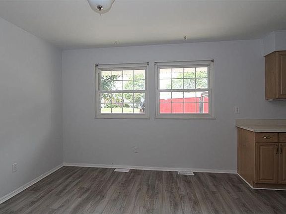 4th image of 5972 Verdi Dr