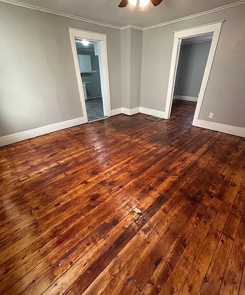 241 Curtis St — Photo 1