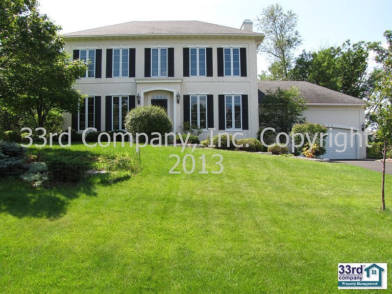 1st image of 2572 Oakridge Ct E