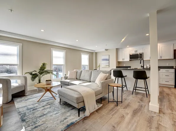 621 Islington Street #B, Portsmouth, NH 03801