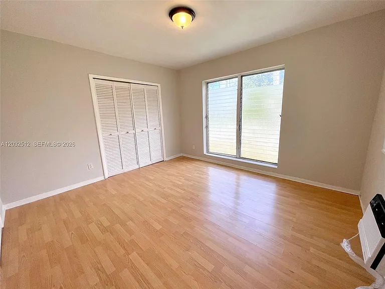 825 Euclid Ave #9 — Photo 10