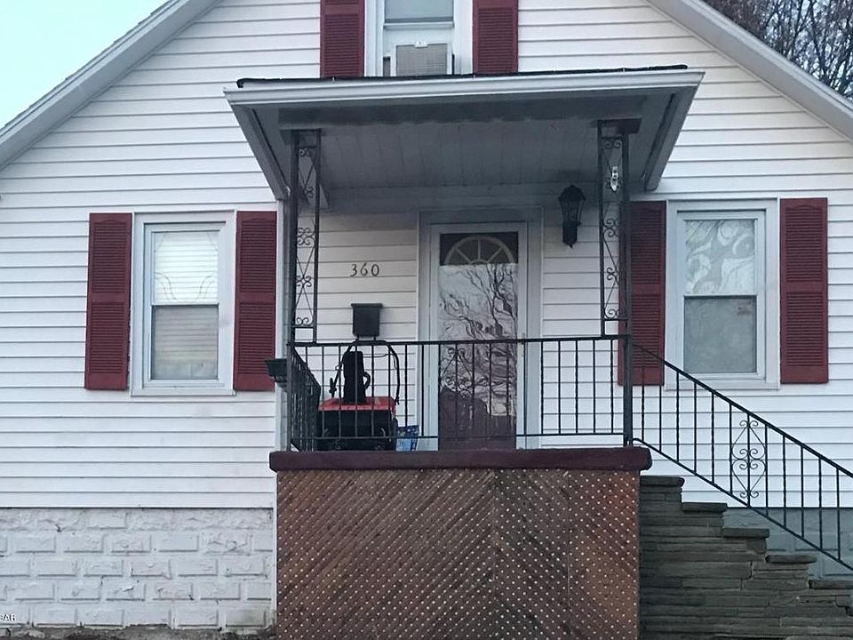 2nd image of 360 Tripp St