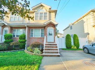 29 Lorraine Ave, Staten Island, NY 10312