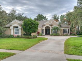 17849 Mission Oak Dr, Lithia, FL 33547