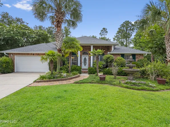 9914 Pahoa Ct, Diamondhead, MS 39525