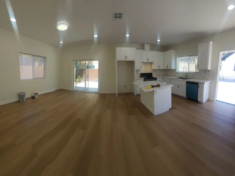 550-554 556 Foothill Blvd — Photo 68