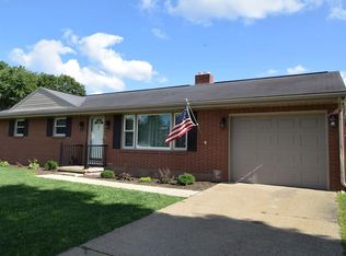 168 24th St SE, New Philadelphia, OH 44663