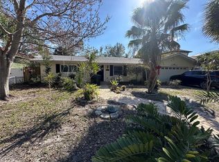560 7th St S, Safety Harbor, FL 34695