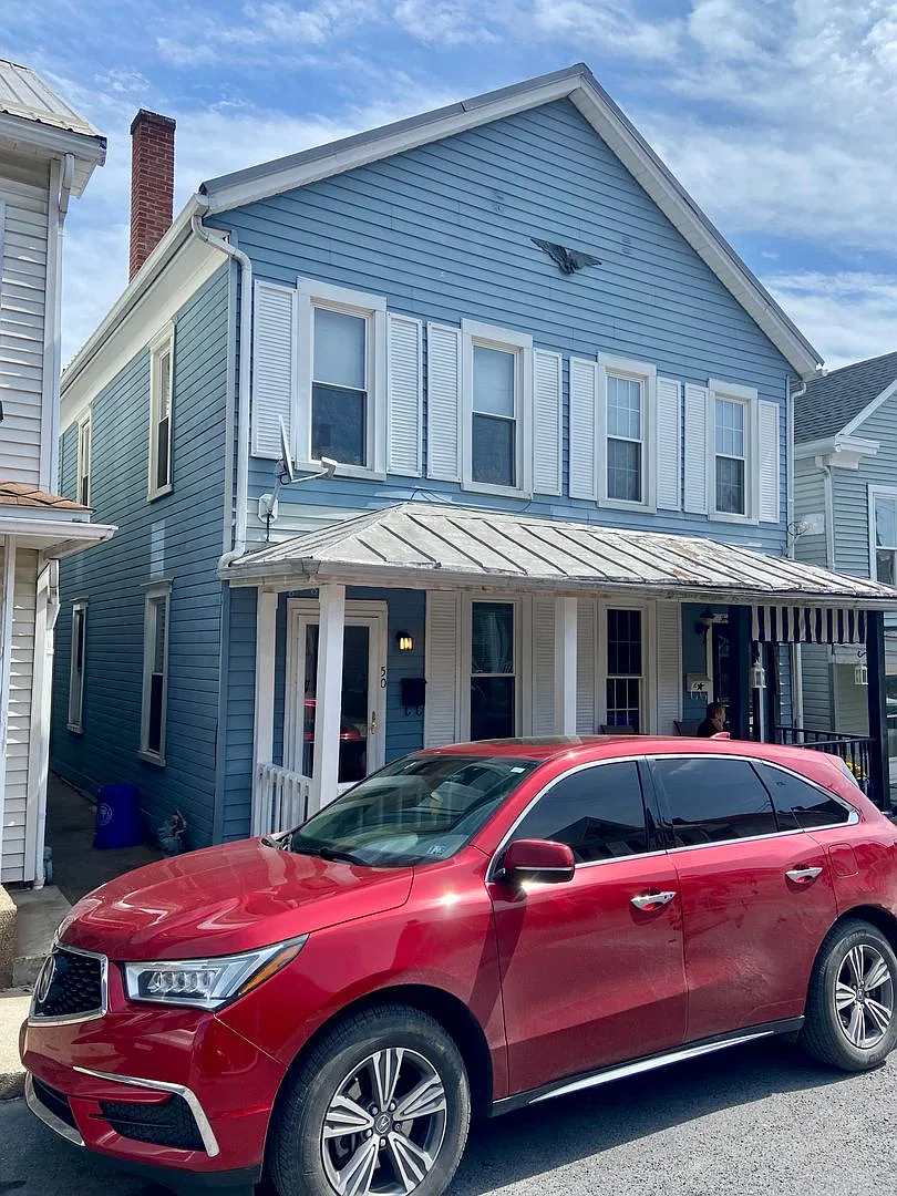 For Rent 2-Bedroom, 1-Bathroom Row-Home in Lewistown, PA/Mifflin County School District. — Photo 1