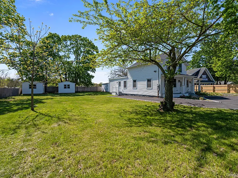 7600 Main Rd #1B — Photo 20