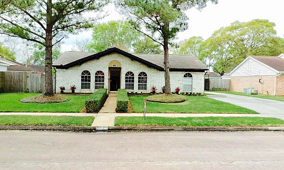 1st image of 11006 Sagetrail Dr