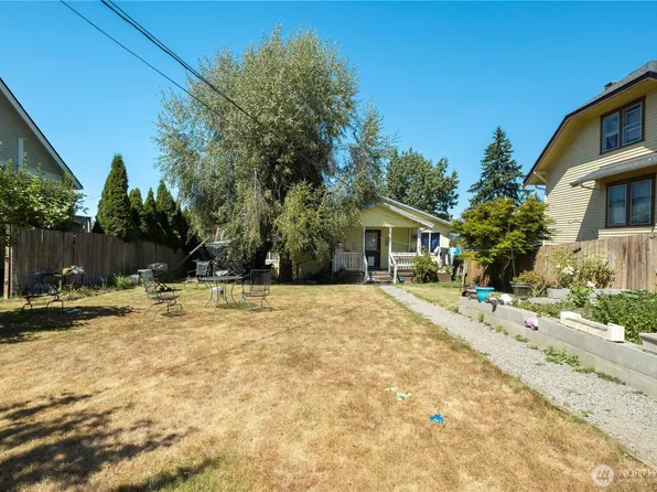 131 E Highland Avenue, Mount Vernon, WA 98273