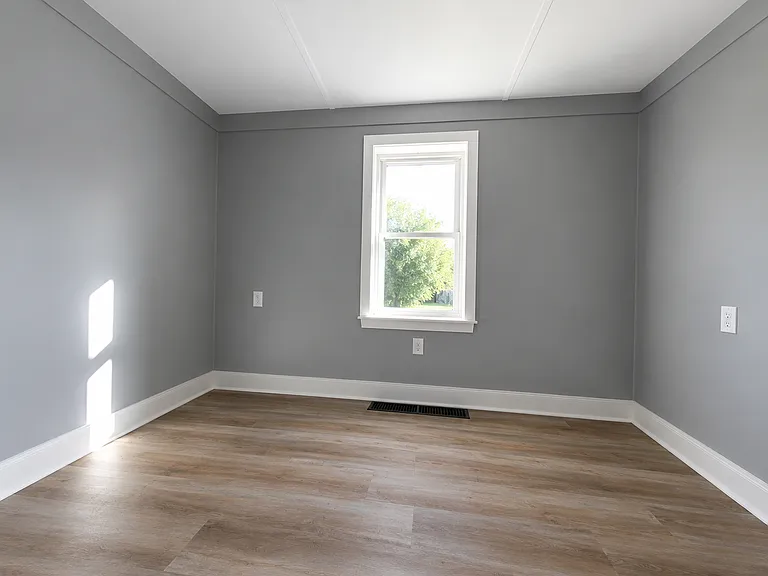 718 E Brady Rd — Photo 7