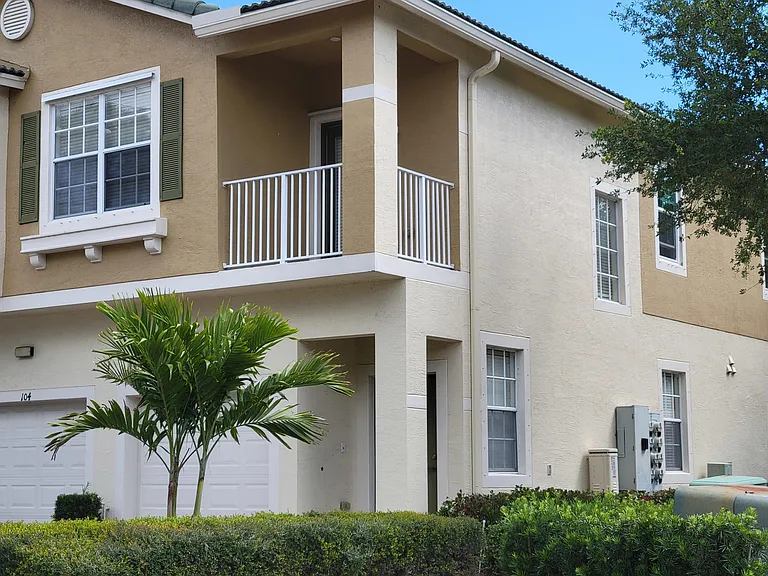 3031 SE Lexington Lakes Dr #203 — Photo 45