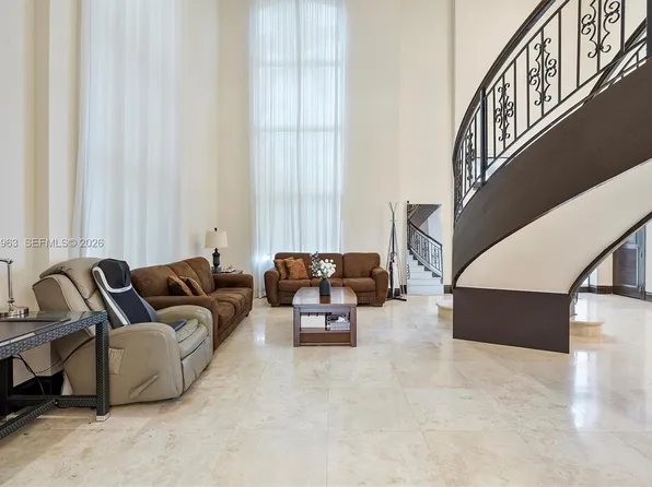 18825 N Bay Rd, Sunny Isles Beach, FL 33160
