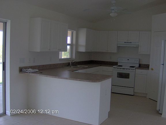 4th image of 2208 NW 6th Pl