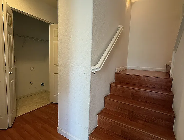 2424 Snowberry Cir — Photo 5